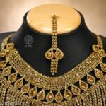 Royal Gold-Plated Bridal Fringe Choker Necklace Set with Earrings & Maang Tikka - Image 5